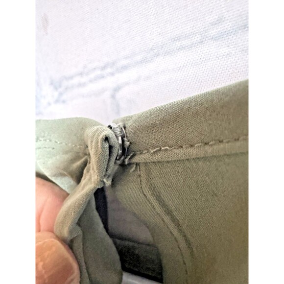 Vuori Women’s Villa Tank Top in Pistachio Green Medium Racerback - Picture 4 of 8